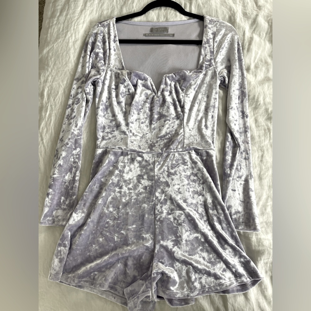 Urban outfitters velvet romper purple size medium